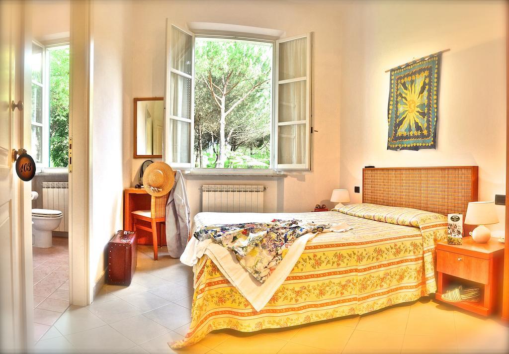 Hotel Villa Fiorisella Marina di Massa Quarto foto